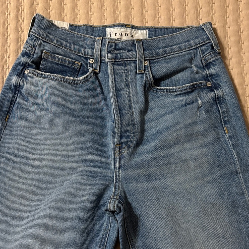 Frank & Eileen Light Blue women’s jeans raw hem